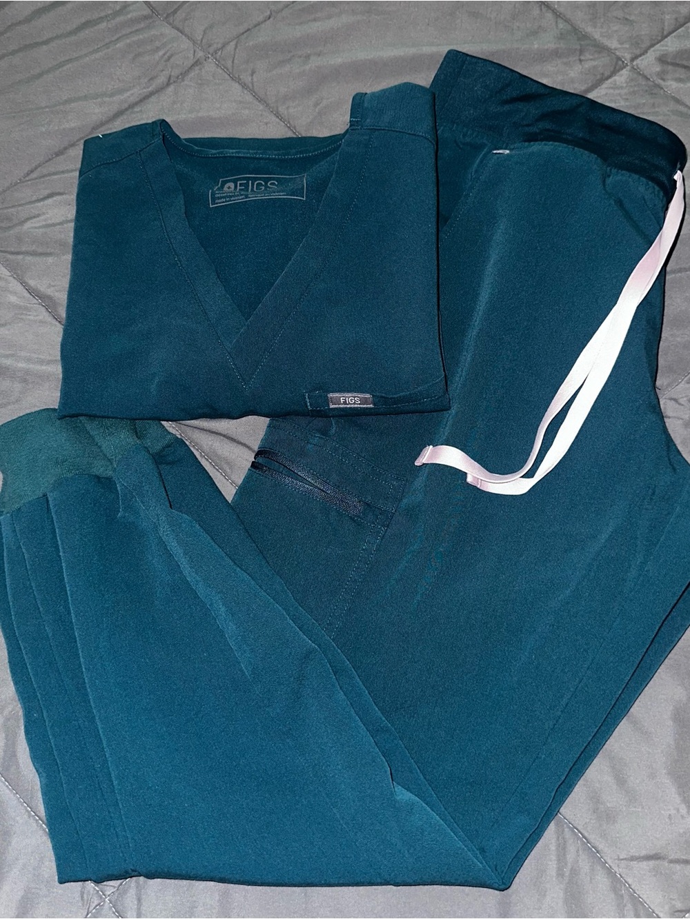 Figs Caribbean Blue Scrub Set
